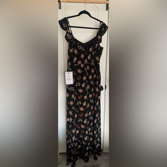 B. Darlin Black Floral Dress - Picture 9 of 9